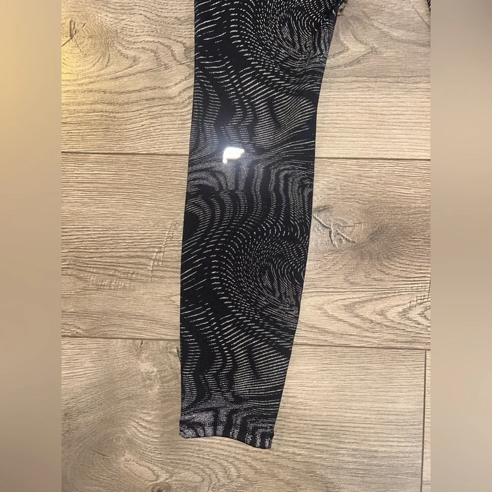FABLETICS Motion365+ Black and Gray Leggings